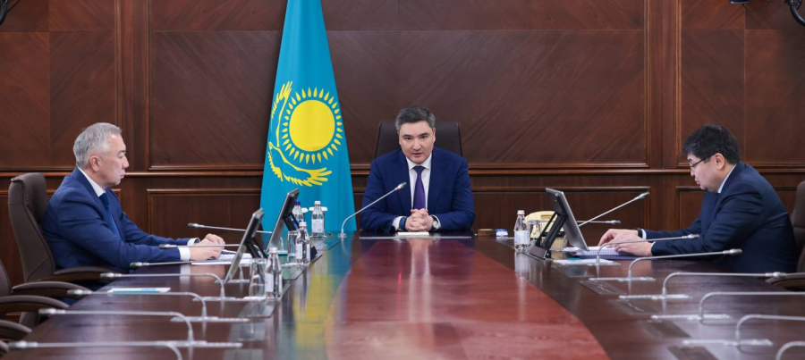 Олжас Бектенов призвал предпринимателей уплатить налоги в течение двух недель