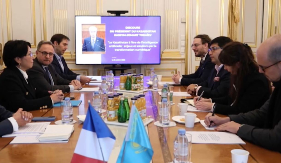 Парижде Президент Жолдауы талқыланды  