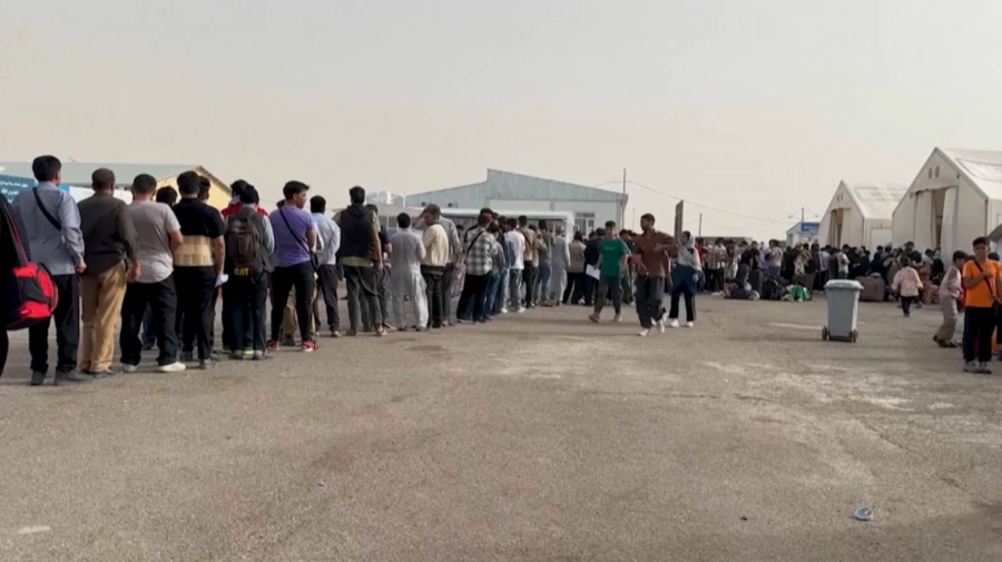 700 тысяч афганских мигрантов покинули Иран с марта этого года