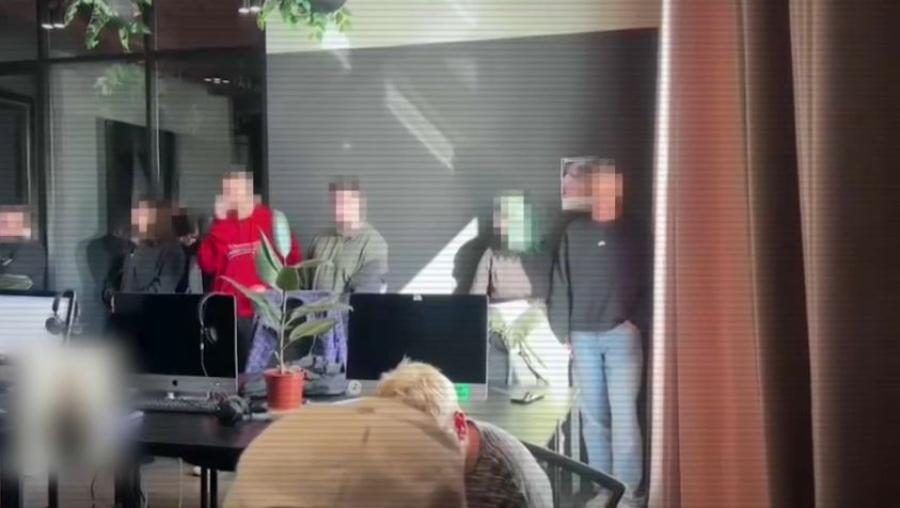 Мошенники обманули 4,5 тысячи человек