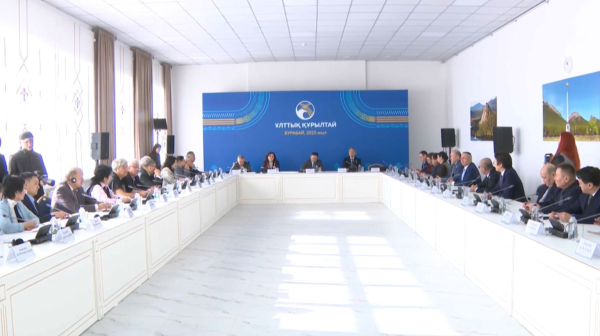 Курултай 2025: проблему защиты прав женщин подняла адвокат Айман Умарова