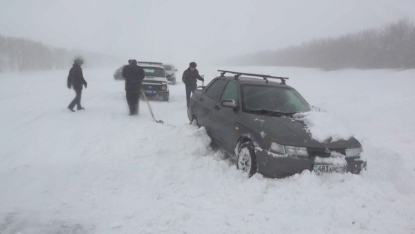 Абай облысында бірнеше бағытта жол жабылды