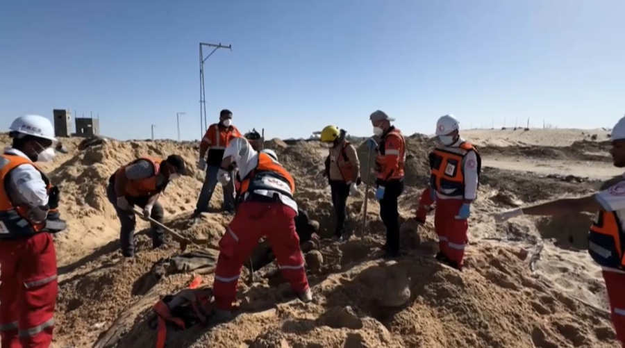 Почти 400 гуманитарных работников погибли в 2024 году