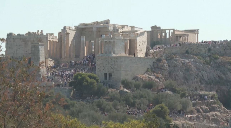 Афинский акрополь закрыли из-за жары
