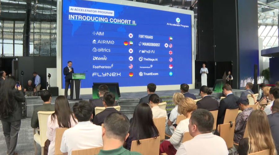 В Астане отобрали 30 проектов с ИИ для улучшения жизни города