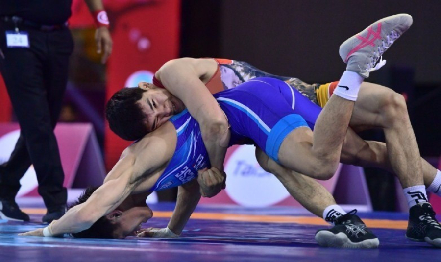 Султан Асетулы вышел в полуфинал чемпионата Азии по греко-римской борьбе
