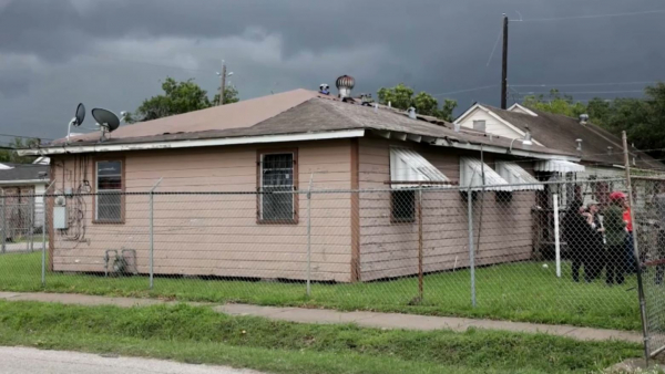 Техаста 760 мың үй жарықсыз отыр