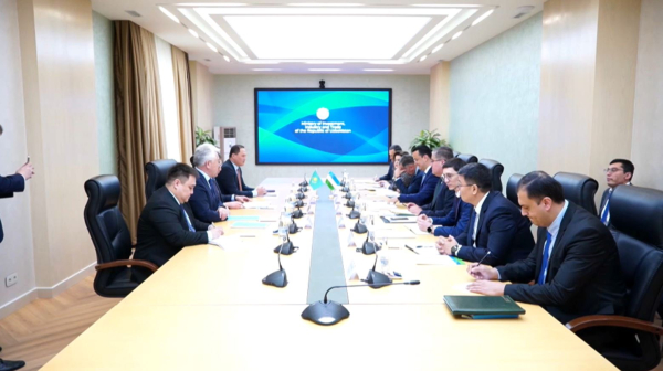 Қазақстан мен Өзбекстан жеміс-жидек тасымалы туралы нақты келісімге қол жеткізді