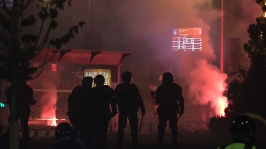 Протесты в Сербии переросли в беспорядки