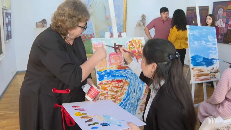 Павлодарда «Жанарымдағы жарық күн» атты көрме ашылды