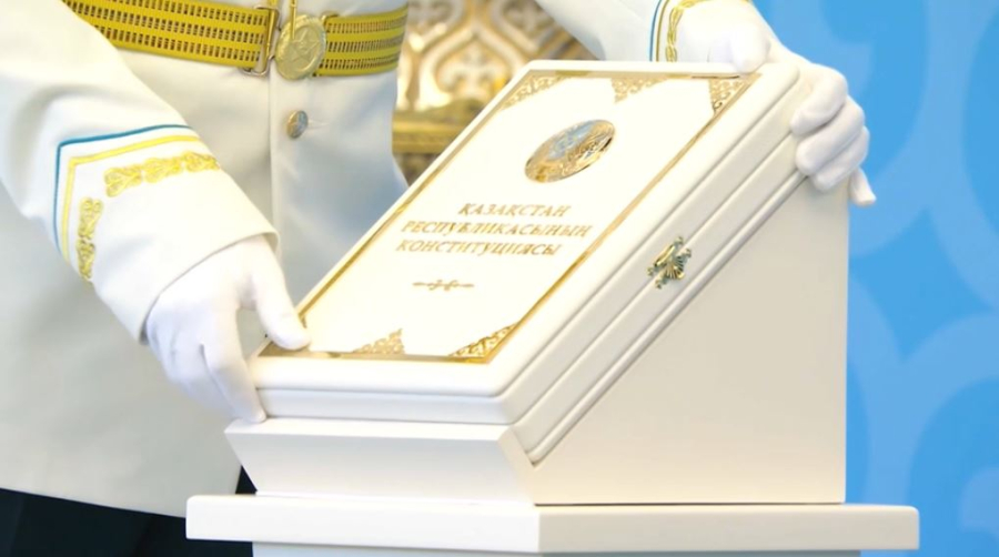 Больше 60 законов обновят в Казахстане