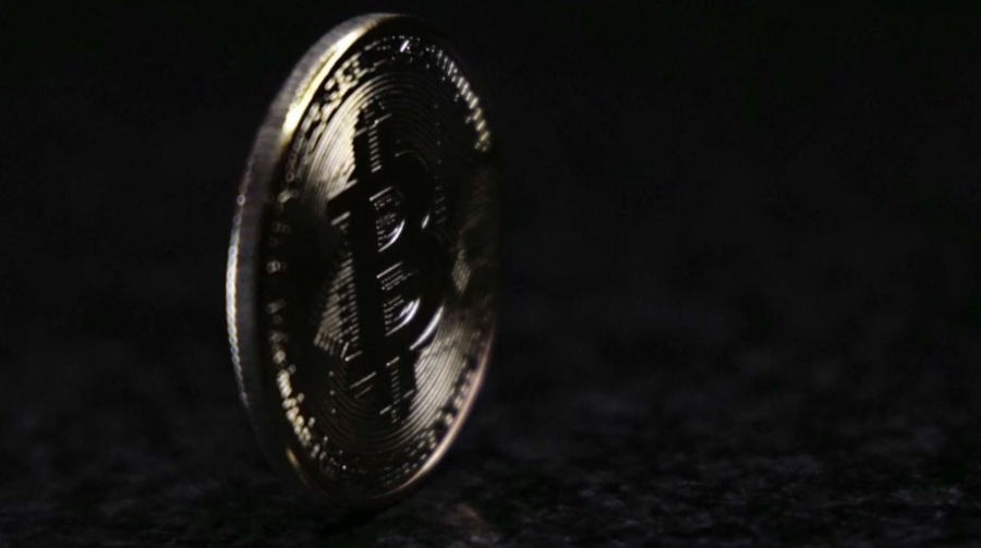 Удары по Ирану обвалили биткоин