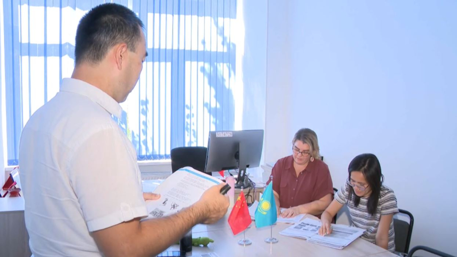 Еліміздегі Қытай студенттеріне тіл үйренуге кедергі жоқ