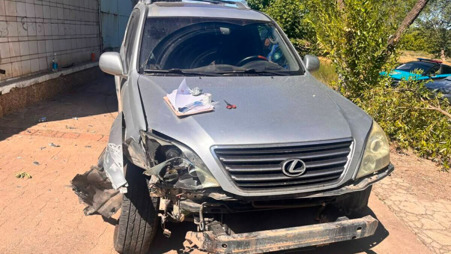 Хозяин спал, а его Lexus попал в аварию: в Степногорске раскрыли необычный угон