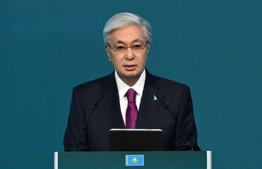 Касым-Жомарт Токаев поздравил казахстанцев с Днем Независимости