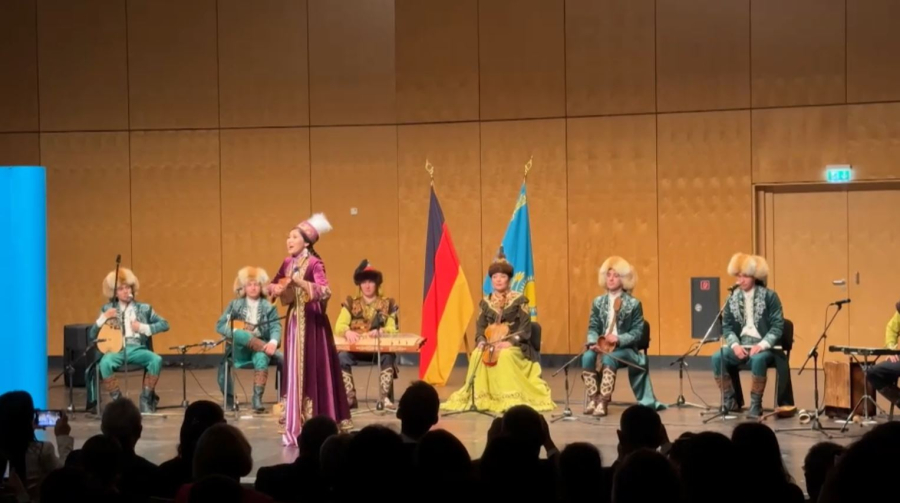 Концерт казахской музыки к 100-летию Тлендиева прошёл в Германии