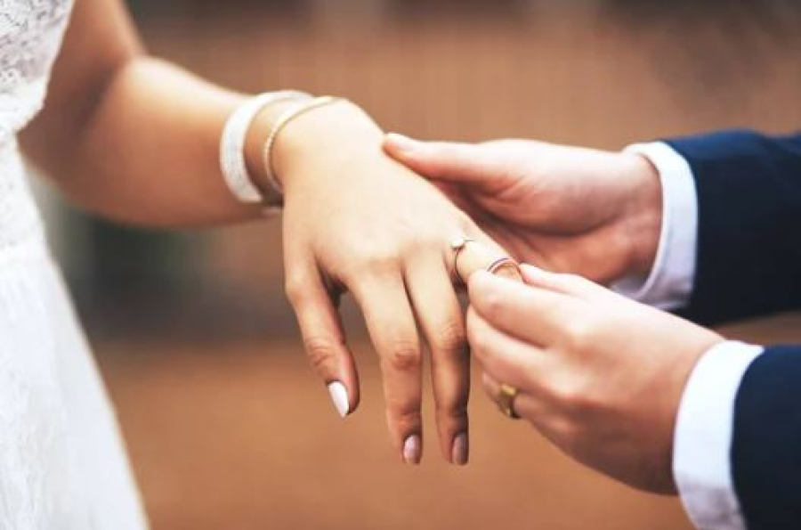 Браков стало меньше в Казахстане