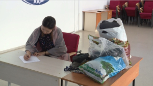 В Талдыкоргане молодежь собирает гуманитарную помощь Турции