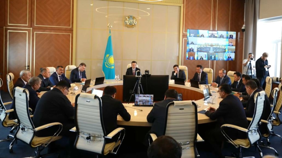 Предприниматели и депутаты обсуждают меры поддержки бизнеса