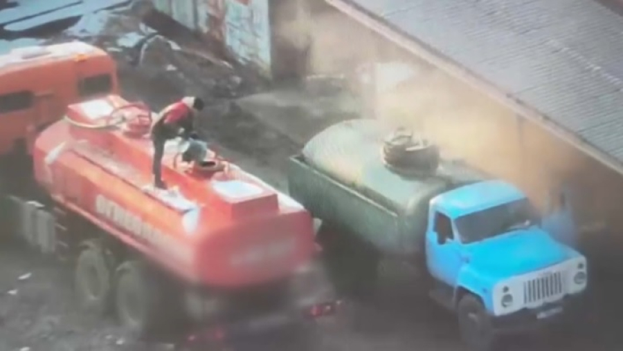 Пресечена схема хищения нефтепродуктов с Шымкентского НПЗ