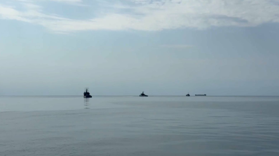 Шахмұрат Мүтәліп пен Гаджи Гаджиев қаза тапқан әскерилердің отбасыларына қаржылай көмек көрсетеді