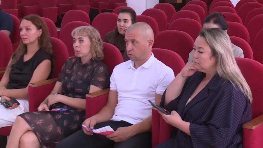 Партиялармен сайлауалды кездесуде қазақстандық өнімдердің бәсекеге қабілетін арттыру айтылды