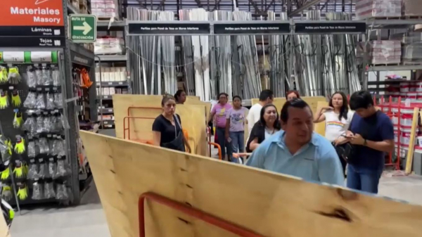 В Мексике готовятся к мощному шторму