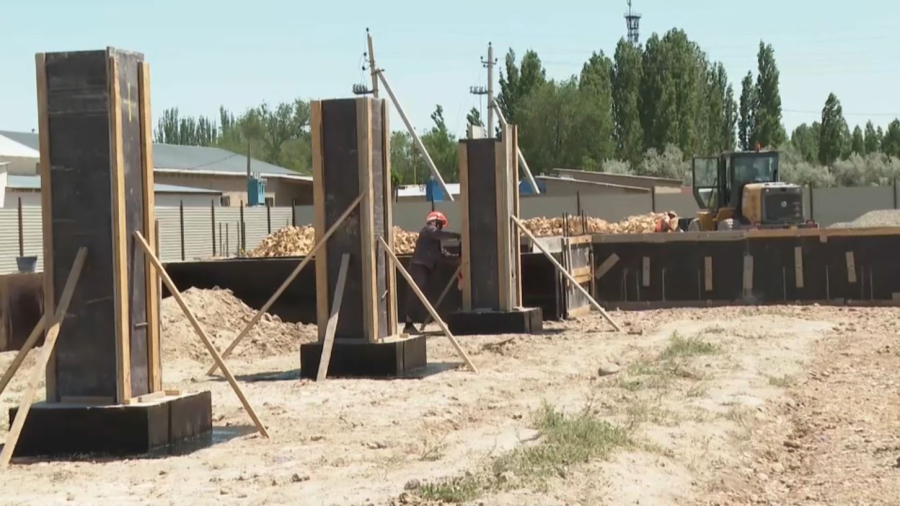 Түркістан облысы Созақ ауылында спорттық-сауықтыру кешені салынып жатыр