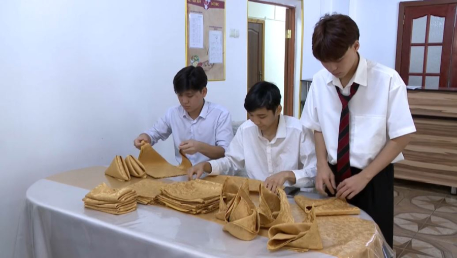 Алматыда қызмет көрсету саласының мамандарына сұраныс өсуде