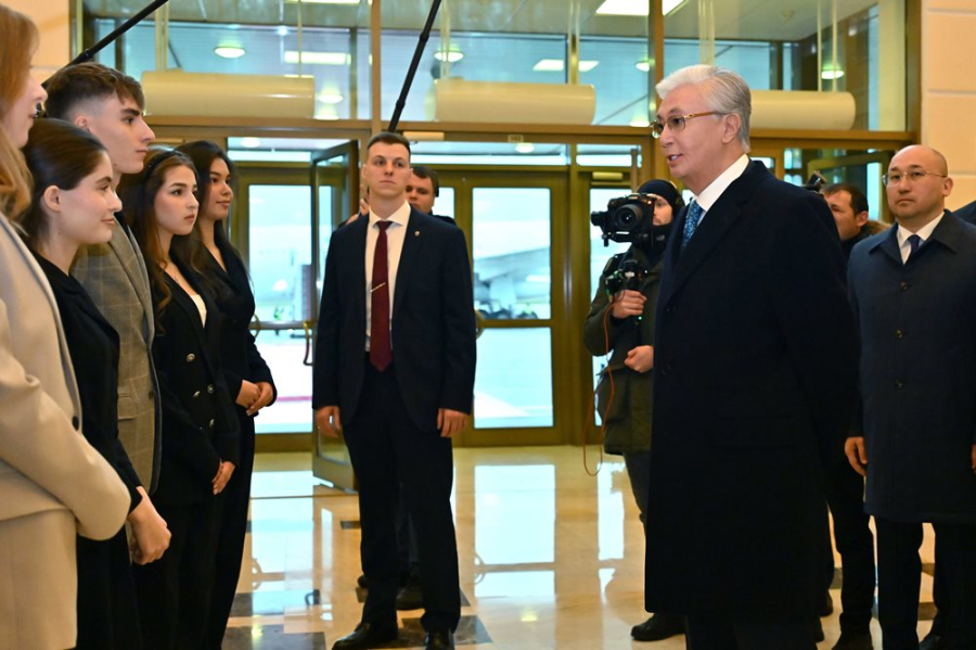 Президент побеседовал со студентами МГИМО