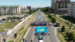 Шествием патриотов ознаменовался День госсимволов в Талдыкоргане