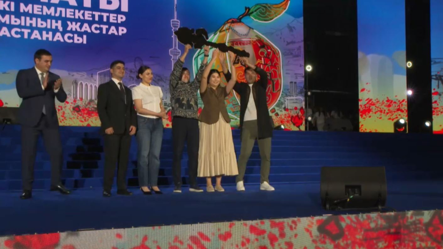 Токаев направил поздравление участникам молодёжного фестиваля