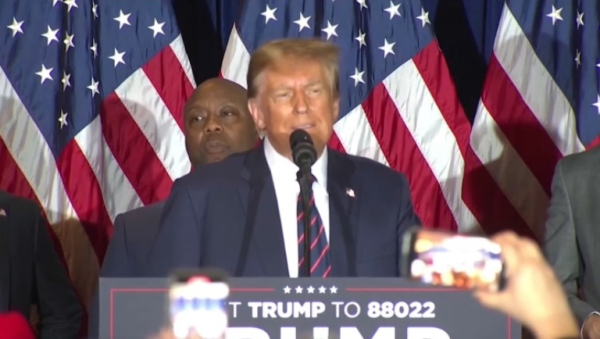 Трамп победил на праймериз в Нью-Гэмпшире