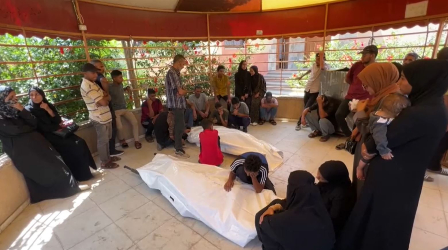 Израиль атаковал центр раздачи гумпомощи в Газе