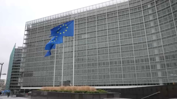 ЕО АҚШ-қа қарымта тариф енгізуді кейінге қалдырды