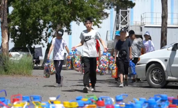 Павлодарские школьники поддержали тяжелобольных детей