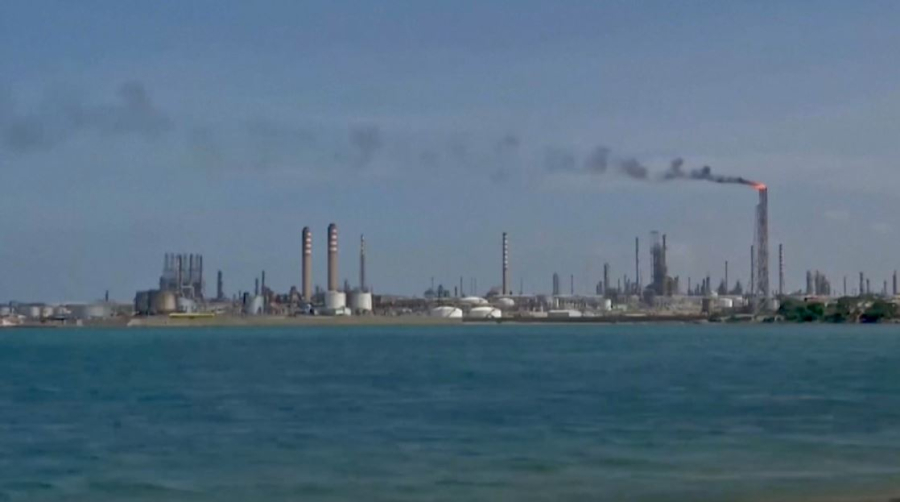 АҚШ Қытайға мұнай бойынша шарт қойды