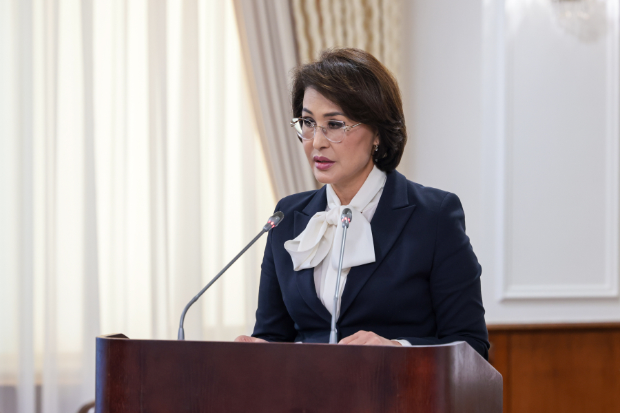 Ақмарал Әлназарова ҚР Денсаулық сақтау министрі лауазымына тағайындалды