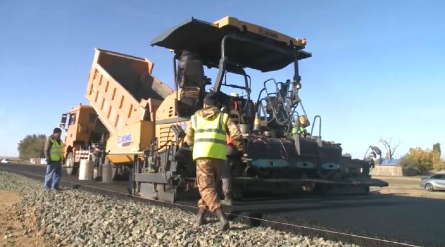 Асфальт уложат на 27 улицах в Актобе