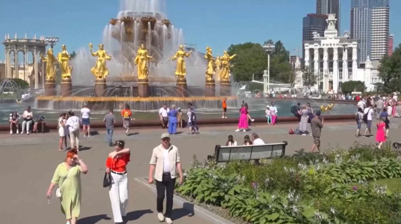 Аномальная жара накрыла Москву
