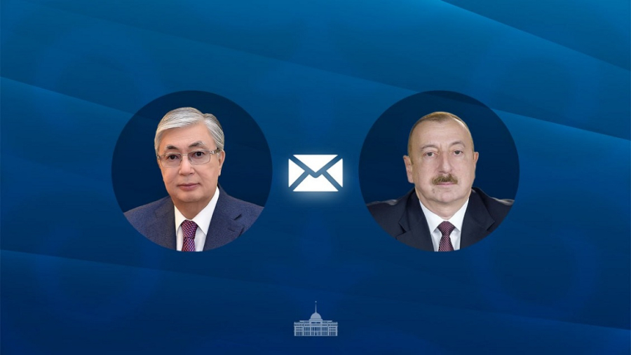 Президент Казахстана поздравил Азербайджан с Днем независимости