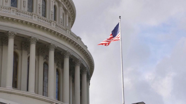 Д.Трамп анонсировал введение пошлин на автомобили и товары из ЕС