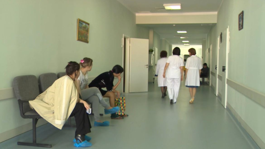 Алматыда автобус қағып кеткен қос жасөспірімнің жағдайы оңалып келеді