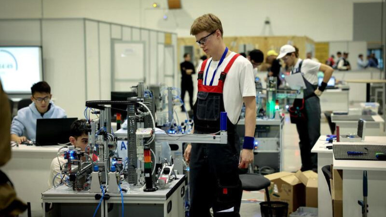 «Жасыл Ел», WorldSkills, AI: студенттерге арналған жазғы жобалар басталды