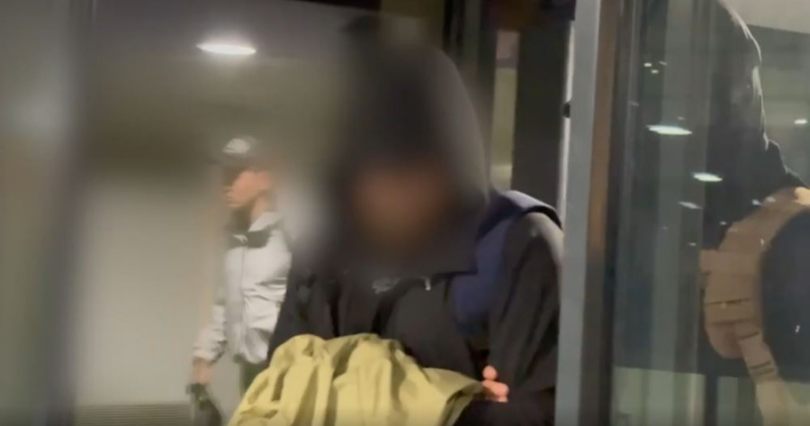 Алаяқтық бойынша күдікті Сауд Арабиясынан экстрадицияланды