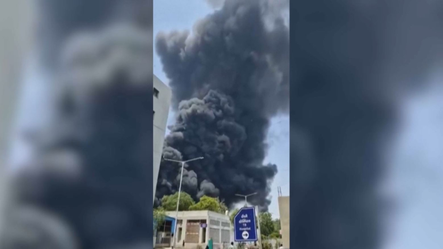 Үндістандағы ұшақ апаты: 2 адам аман қалуы мүмкін