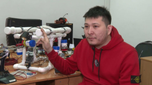 Жас ғалым су асты әлемін зерттеуге арналған дронның прототипін жасады