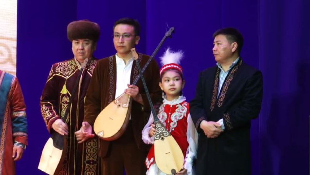 Республиканский командный айтыс прошёл в Петропавловске