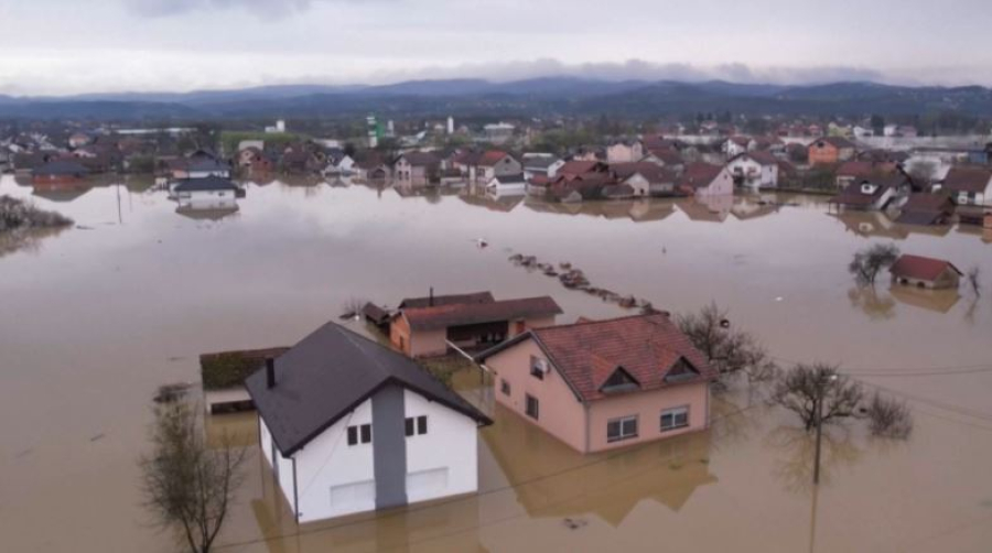 Наводнения в Боснии и Герцеговине: затоплено свыше 300 домов