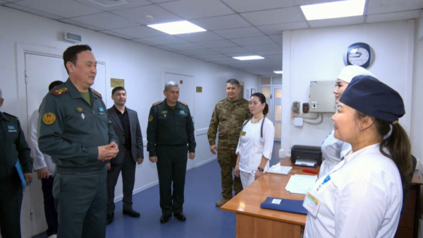 Астанада әскери дәрігерлерге құрмет көрсетілді